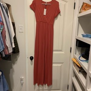 Maternity maxi NWT